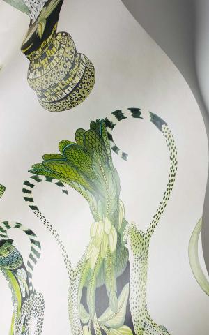 Khulu Vases 109-12056