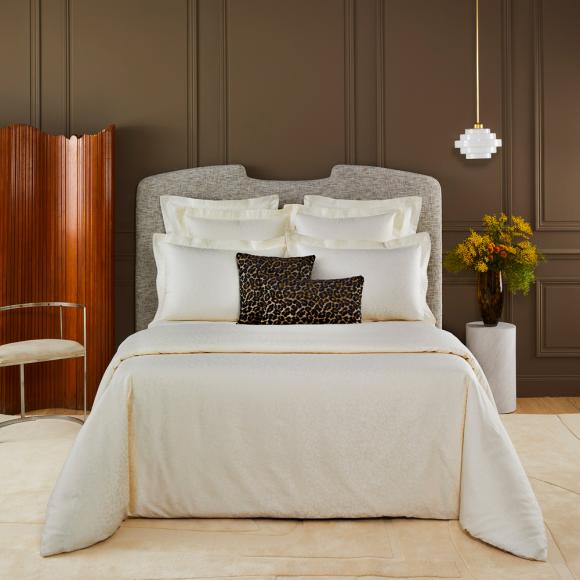 Yves Delorme Leopard standard oxford pillowcase 50cm X 75cm Milk