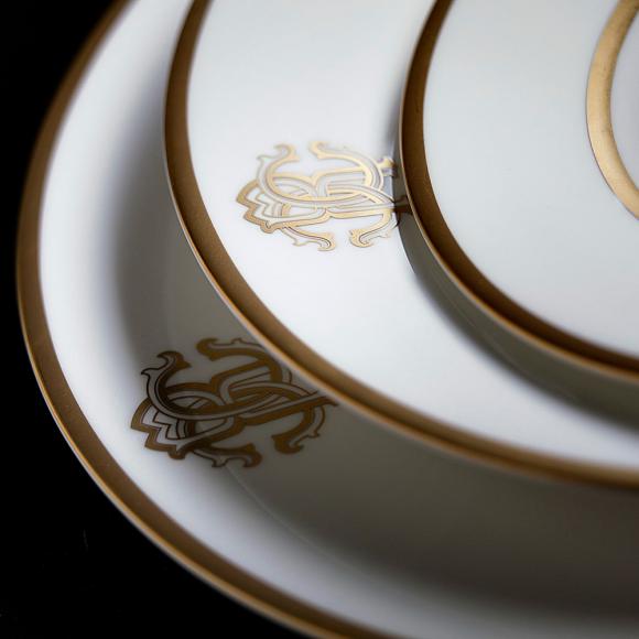 Roberto Cavalli Silk Gold Plates Dinner Plate (Set of 6) RCHPSIG01 White / Gold