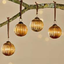 Nkuku Betini Baubles - Gold (set of 4)