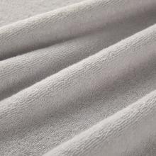 Yves Delorme Couture Duetto Towel Brume / Blanc