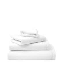 Yves Delorme Couture Duetto Towel Brume / Blanc