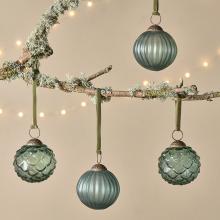 Nkuku Hara Baubles - Green (Set of 4)