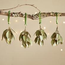 Nkuku Geeti Baubles - Soft Green (Set of 4)