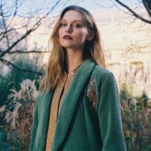 Yves Delorme Contes Ladies Shawl Collar Bathrobe