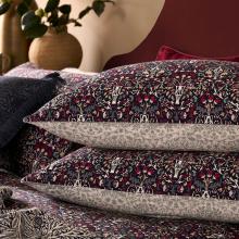 William Morris At Home Flower Pot Indigo-Raspberry