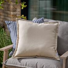 Yard Holmfirth Outdoor Filled Cushion Natural