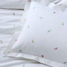 Bluebellgray Daisy Embroidery