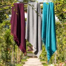 Yves Delorme Club Throw Framboise