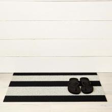 Chilewich Large Stripe Black / White Shag Mat