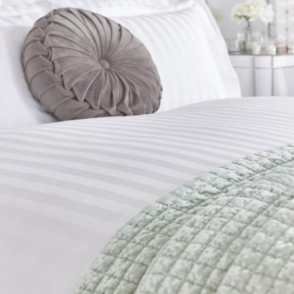 Laura Ashley Shalford White Duvet Set