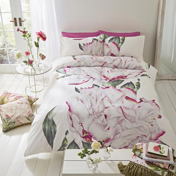 Voyage Maison Parcevall Peony Fuchsia Bedlinen 