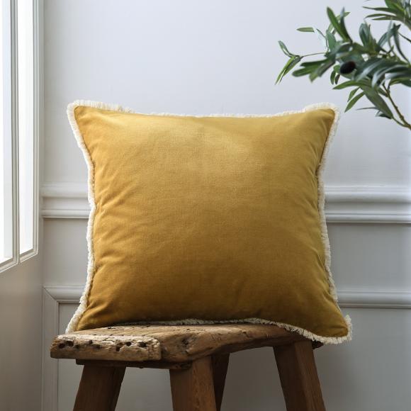 Royal Botanic Gardens,  Kew Pumila Mustard Cushion