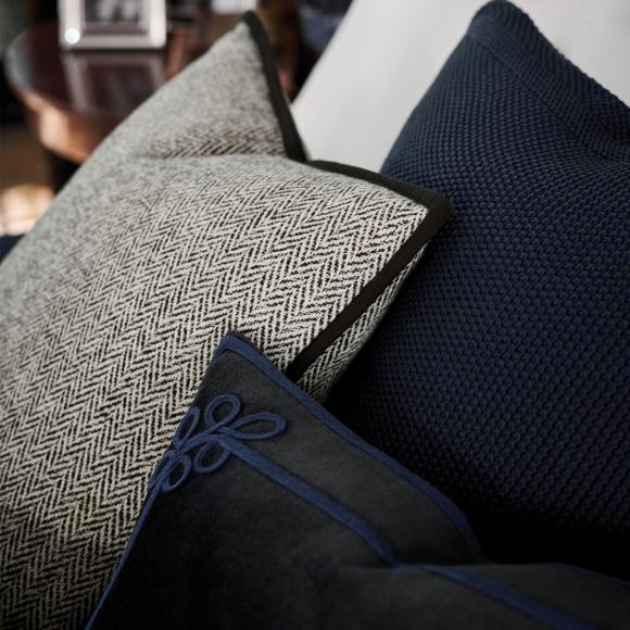 Ralph Lauren Home Hanley Black Cushion Cover