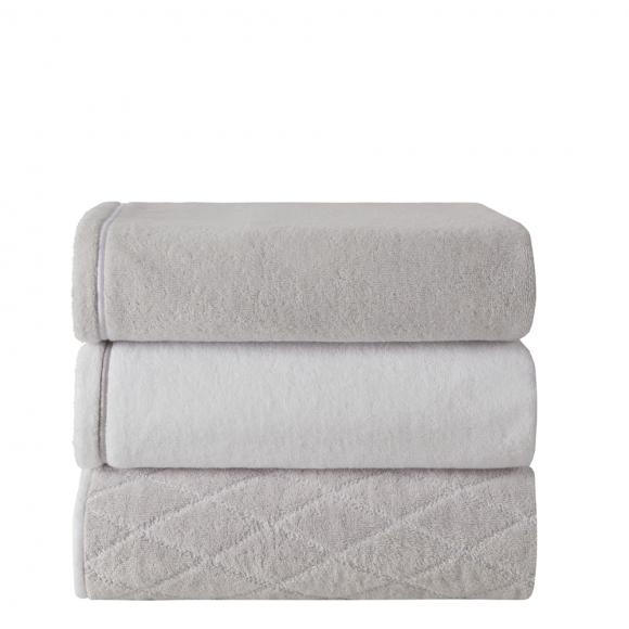 Yves Delorme Couture Duetto Towel Brume / Blanc