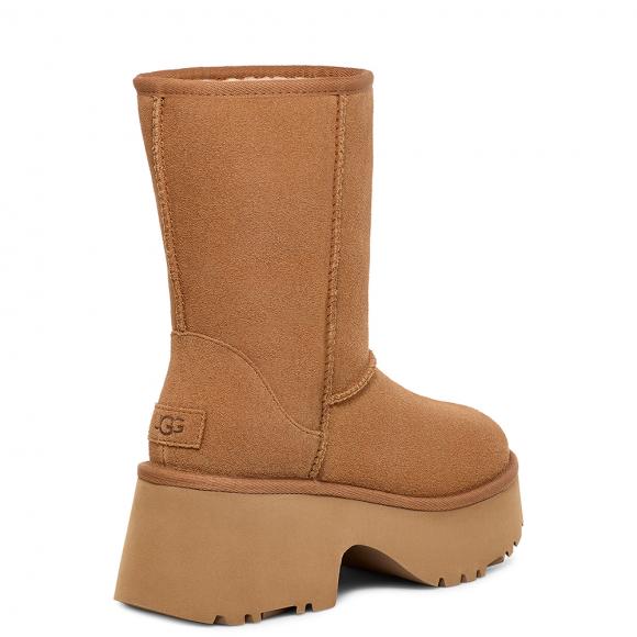 UGG W Classic Short New Heights Chestnut