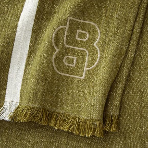 Boss Home Jadeite Throw  