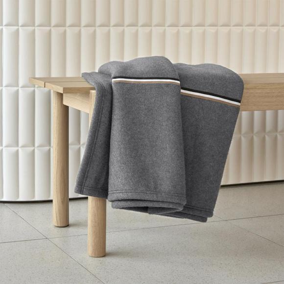 Boss Home B Linea Fleece Throw Magnet