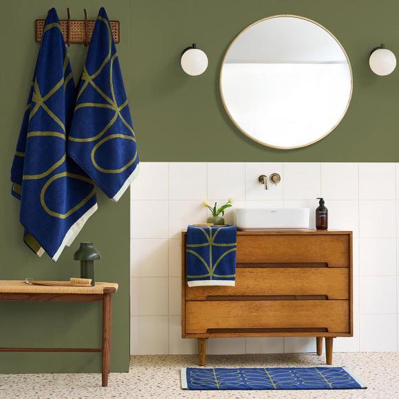 Orla Kiely Linear Stem Towels Navy & Olive