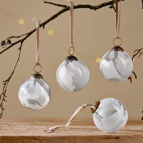 Nkuku Lohara Baubles - White (Set of 4)