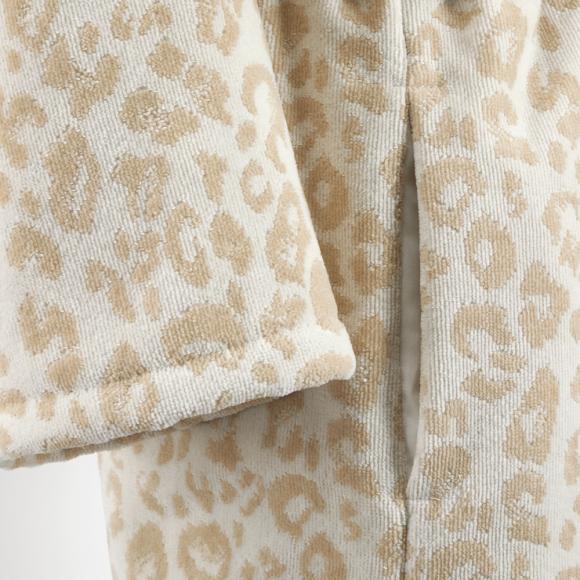 Yves Delorme Leopard Ladies Shawl Collar Bathrobe