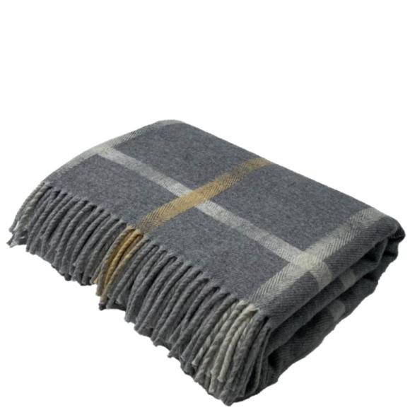 Remony Maree Throw Mist