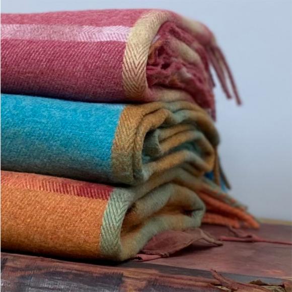 Remony Maree Throw Mist