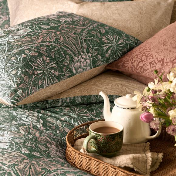 William Morris At Home Honeysuckle and Tulip Sage - Plaster