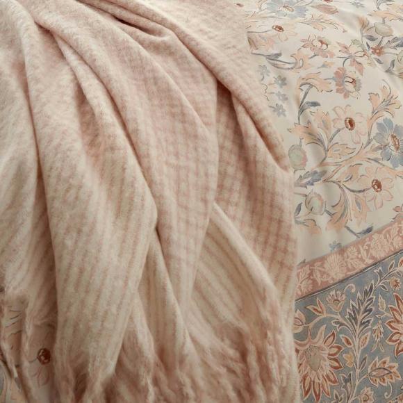 Laura Ashley Lyngate Throw Plaster Pink