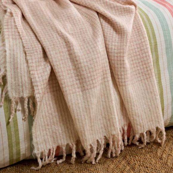 Laura Ashley Lyngate Throw Plaster Pink
