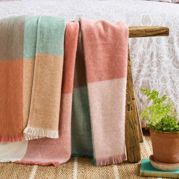 Laura Ashley Zoey Check Throw Green Pink