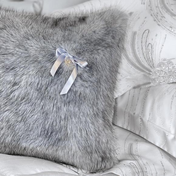 Blumarine Volpe Argentata Faux-Fur Throw