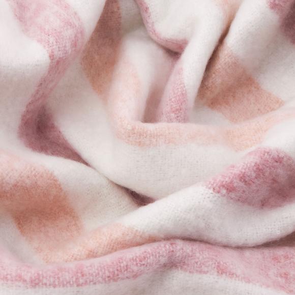 Wylder Beechwood Throw Camelia