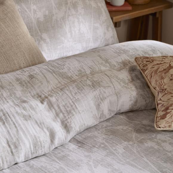 Voyage Maison Braeflower Natural Duvet Cover Set