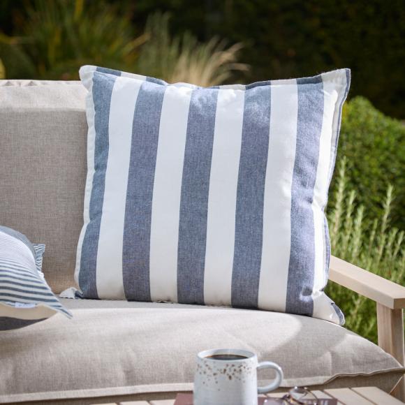 Yard Hayle Outdoor Filled Cushion Navy