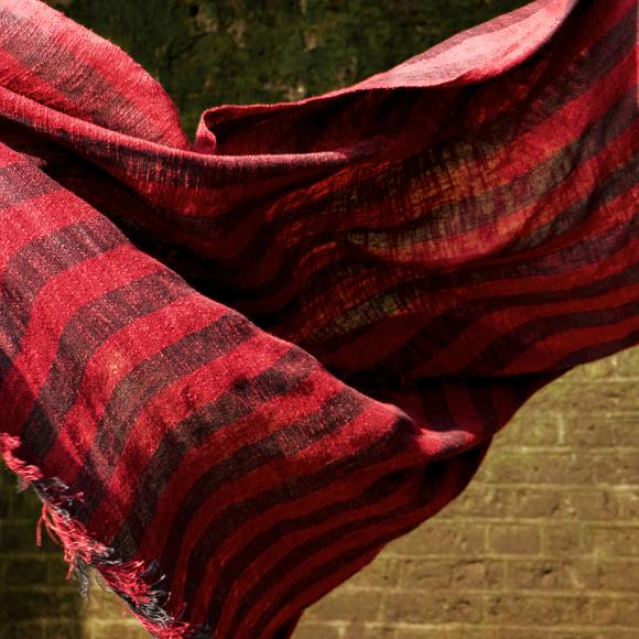 Tom Dixon Band Throw Burgundy & Black