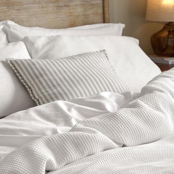 Yard Hebden Relaxed Waffle Duvet Set Chalk