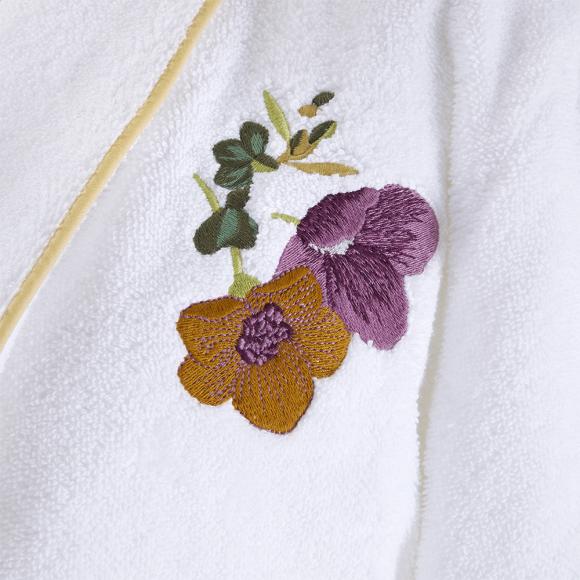 Yves Delorme Fleurs Shawl Bathrobe