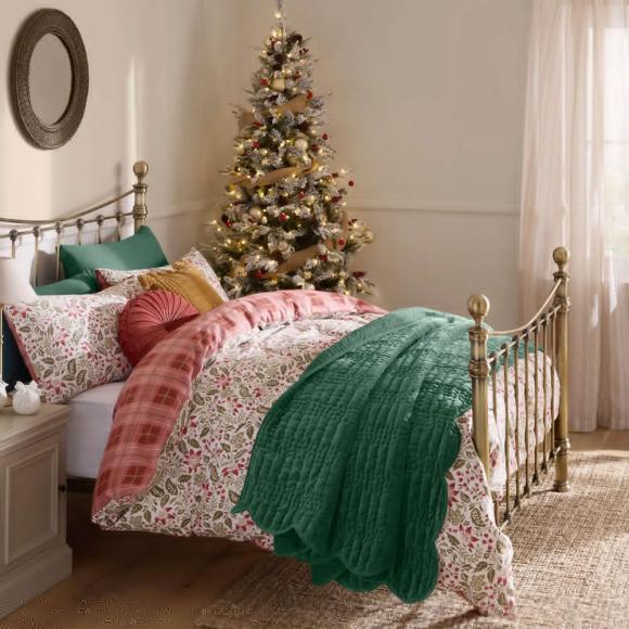 Laura Ashley Astley Floral Christmas Duvet Cover Set