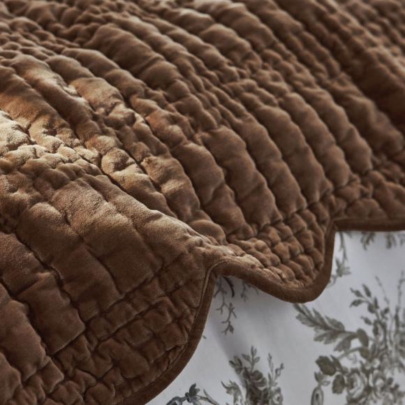 Laura Ashley Brady Scalloped Bedspread Caramel