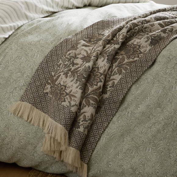 Laura Ashley Marlbrook Jacquard Throw Truffle