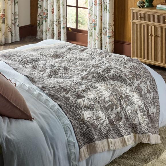 Laura Ashley Marlbrook Jacquard Throw Truffle