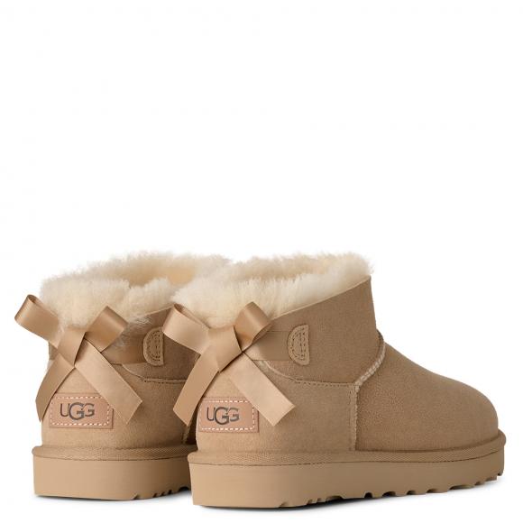 UGG Ultra Mini Bailey Bow Sand