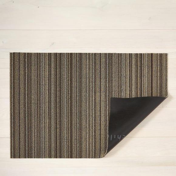 Chilewich Skinny Stripe Mushroom Shag Mat